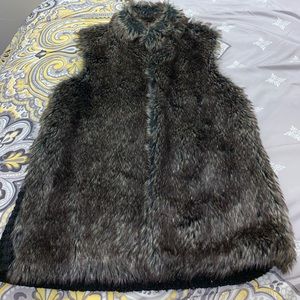 Fur vest